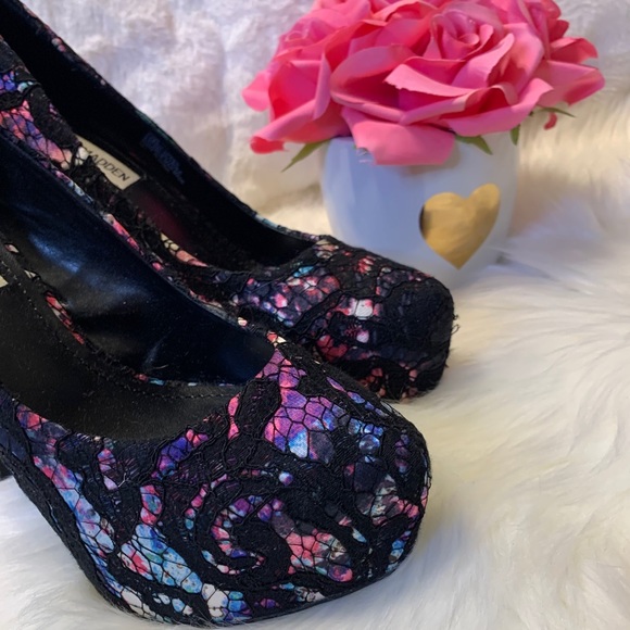 Steve Madden Jezebel Black Multi Lace Pump - Picture 12 of 14